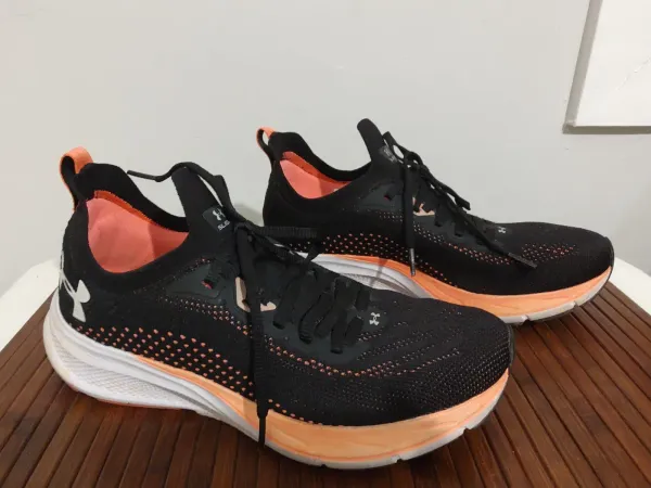 Tenis unissex Under Amour