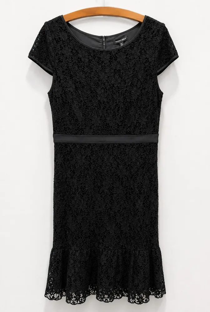 Vestido Gregory preto todo de renda