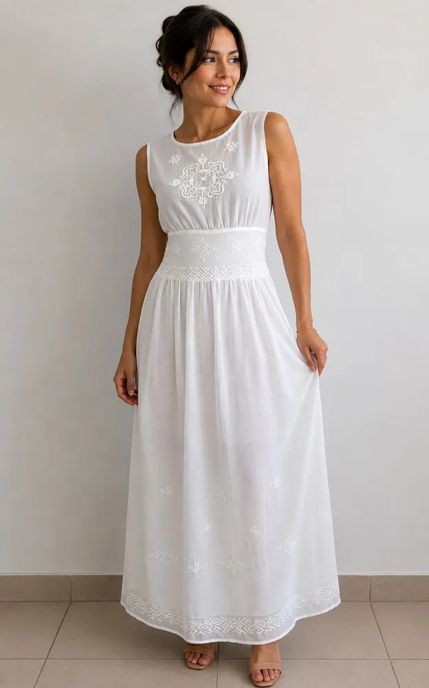 Vestido tule Zara com renda e bordado