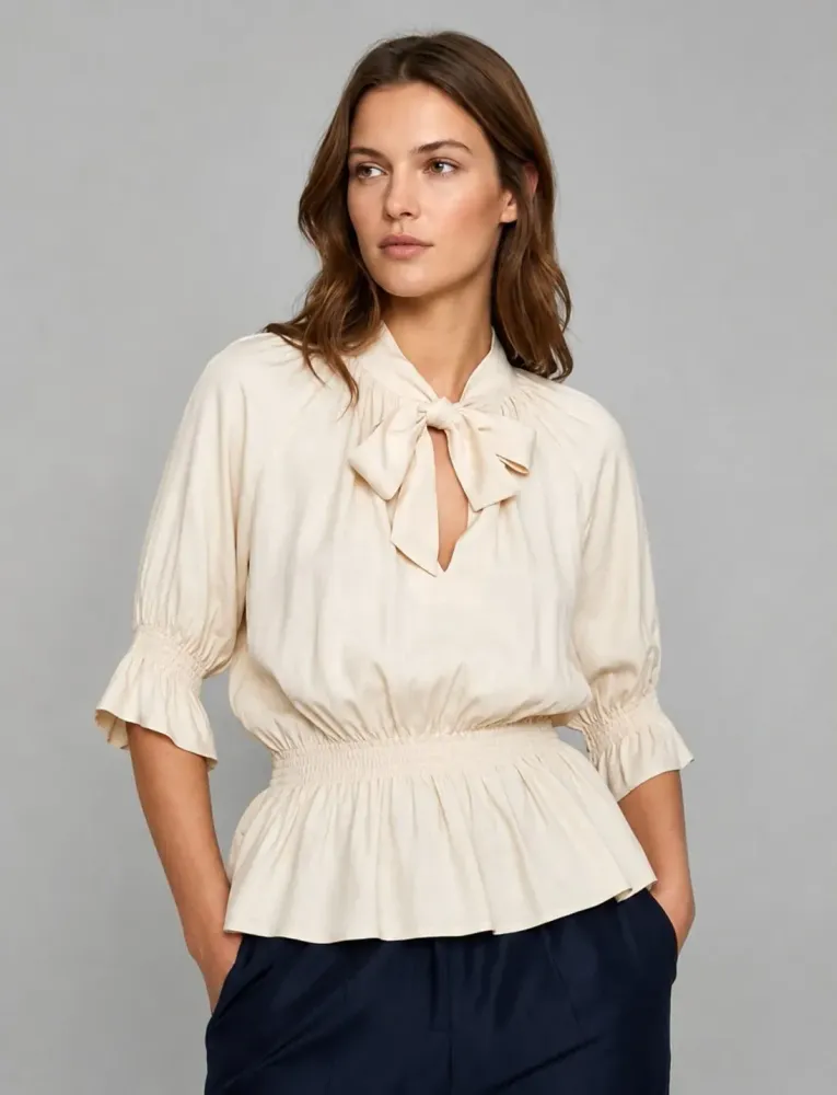 Blusa Zara com gola laço tam p
