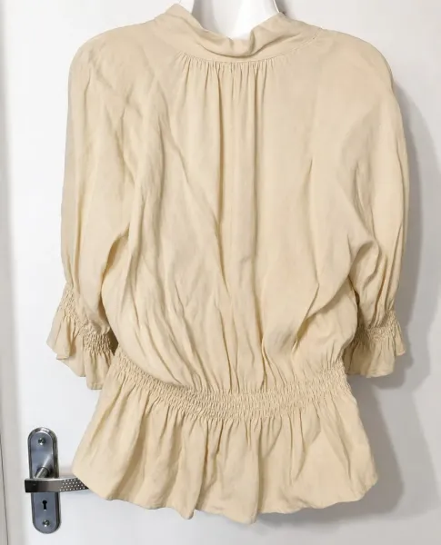 Blusa Zara com gola laço tam p