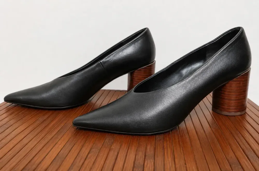 Scarpin Zara em couro legítimo preto tam. 38
