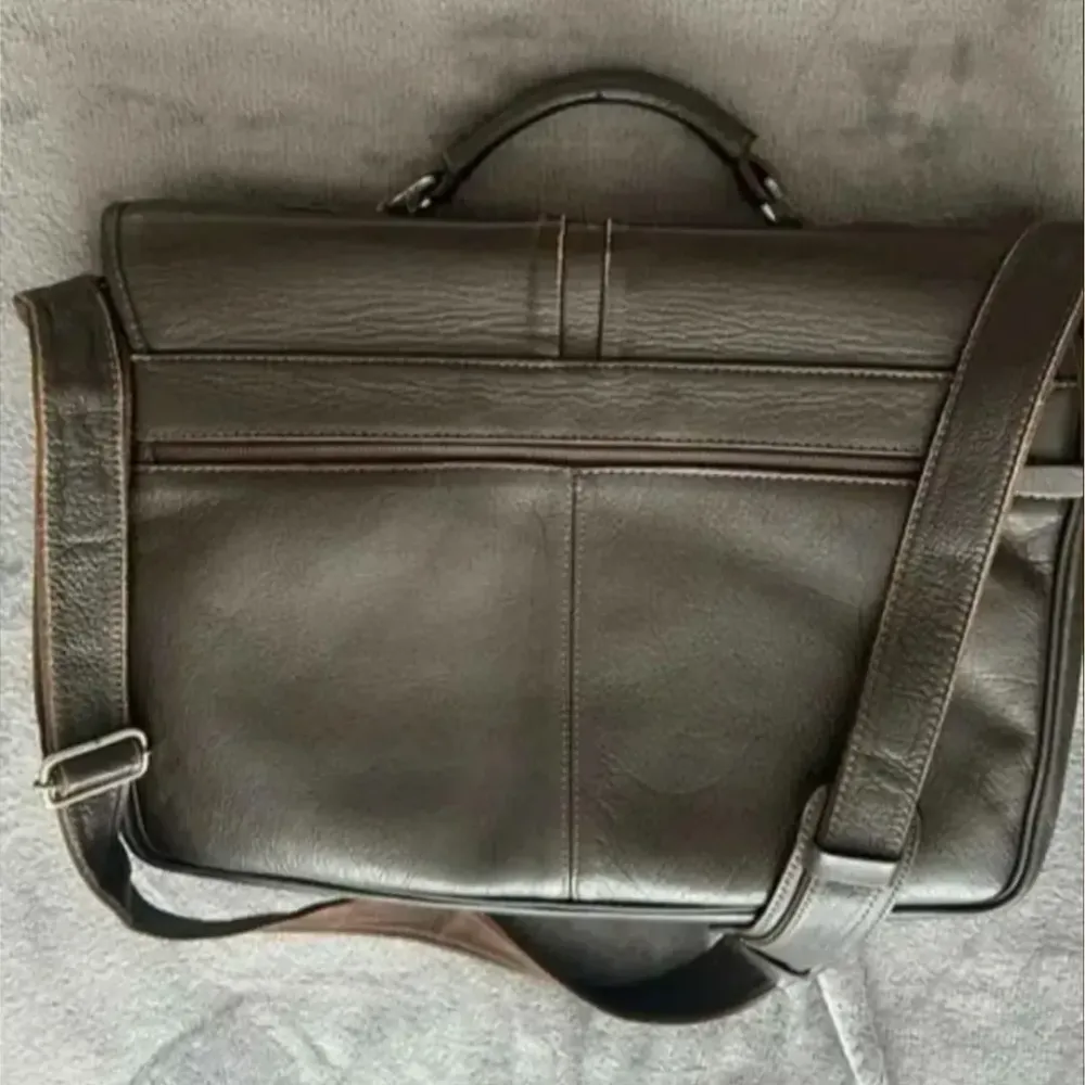 Bolsa carteiro Brooksfield em couro legítimo marrom