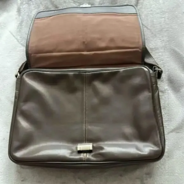 Bolsa carteiro Brooksfield em couro legítimo marrom