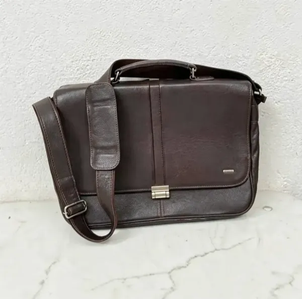 Bolsa carteiro Brooksfield em couro legítimo marrom