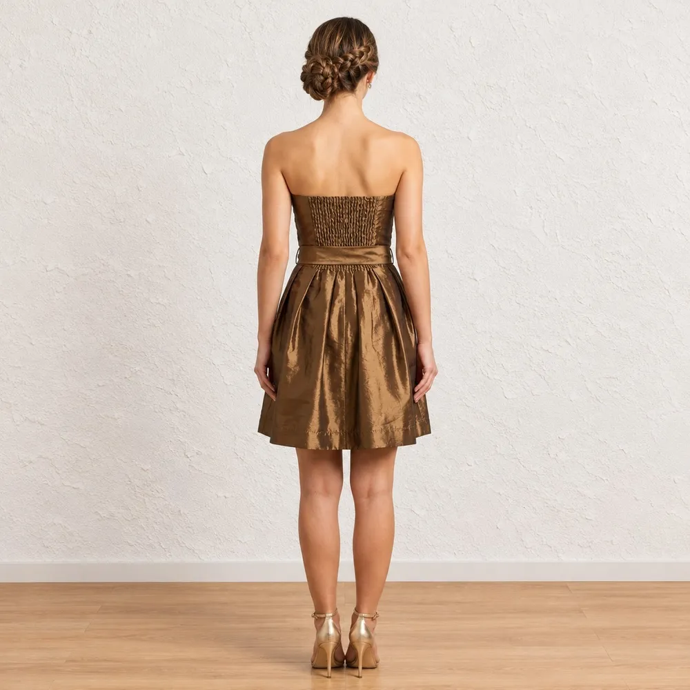 Vestido de festa em tafetá bronze
