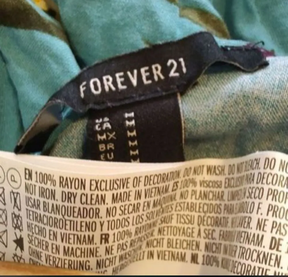 Macaquinho Forever 21