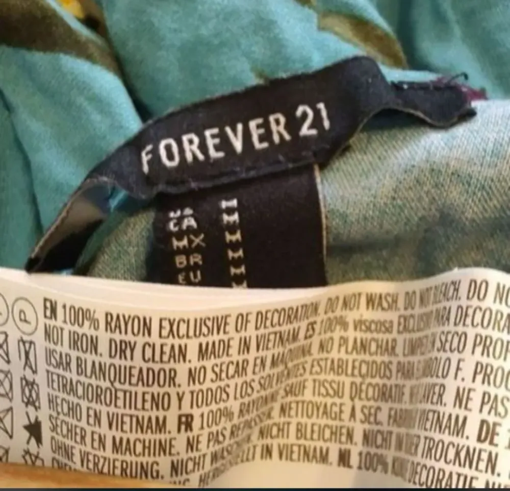 Macaquinho Forever 21
