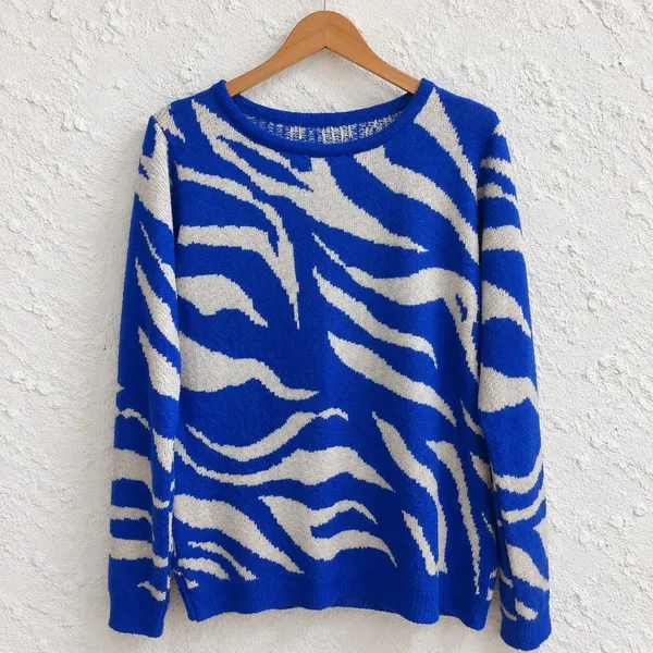 Blusa em linha feminina animal print