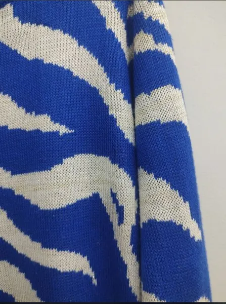 Blusa em linha feminina animal print