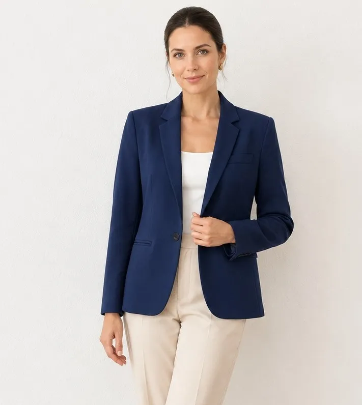 Blazer Amaro feminino em alfaiataria