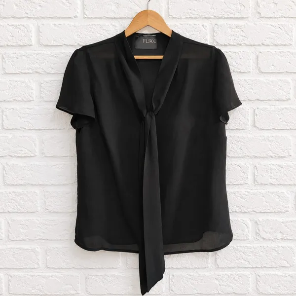 Blusa Pusco com leve transparência