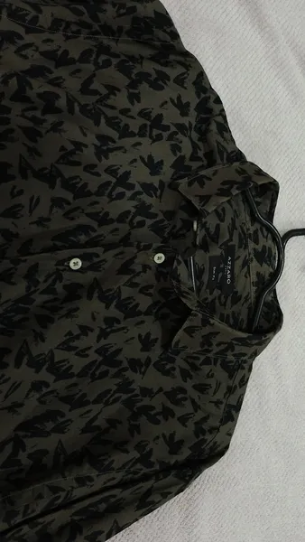 Camisa Azarro original importada semi nova (usada 1x) x