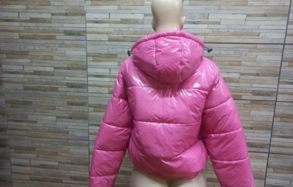 jaqueta puffer rosa verniz m  quentinha moderna e nova