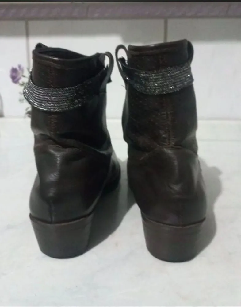 bota shuter cano curto cor café n 38  conforto e elegância