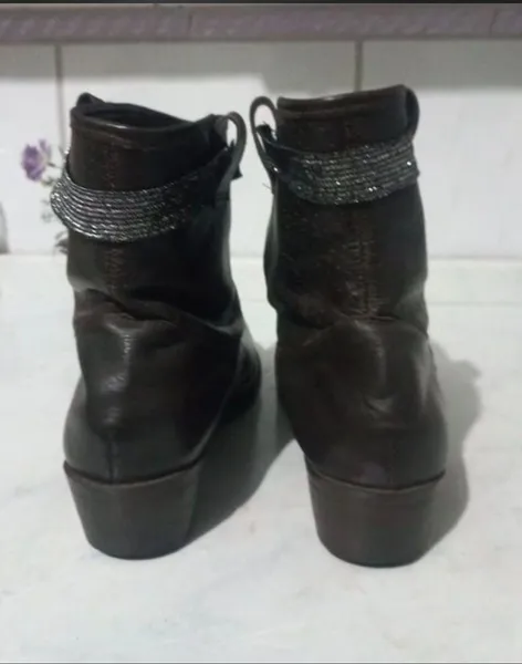 bota shuter cano curto cor café n 38  conforto e elegância