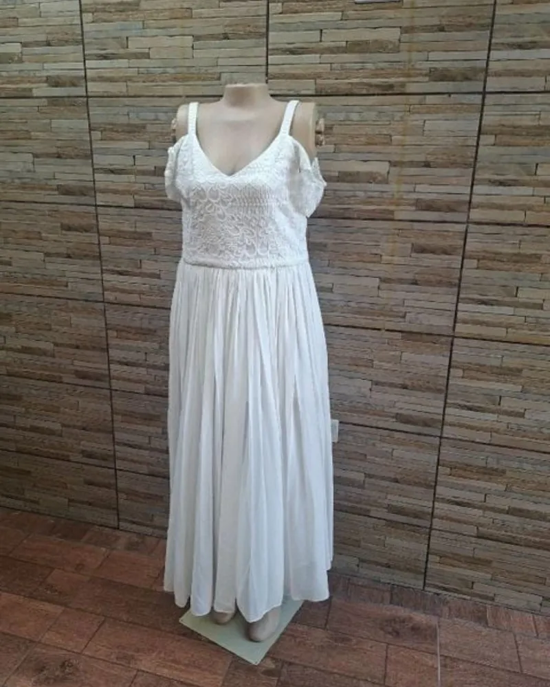 vestido branco plus size luxo em renda gg seminovo