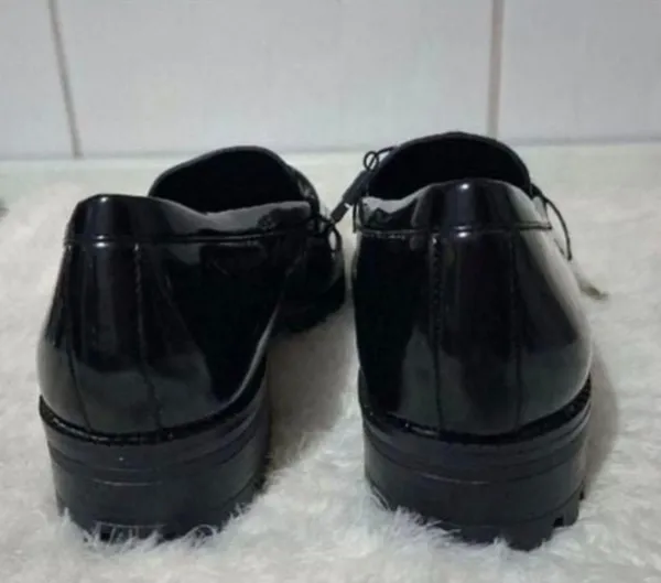mocassim zara zebra pelo natural e verniz novo tam38