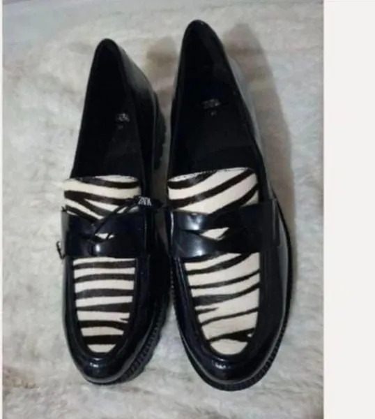 mocassim zara zebra pelo natural e verniz novo tam38