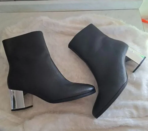 bota comfortflex preta nova n40 salto bloco espelhado luxo