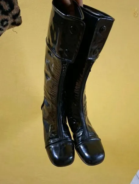 bota courrèges paris internacional vinil zíper frontal 36 37