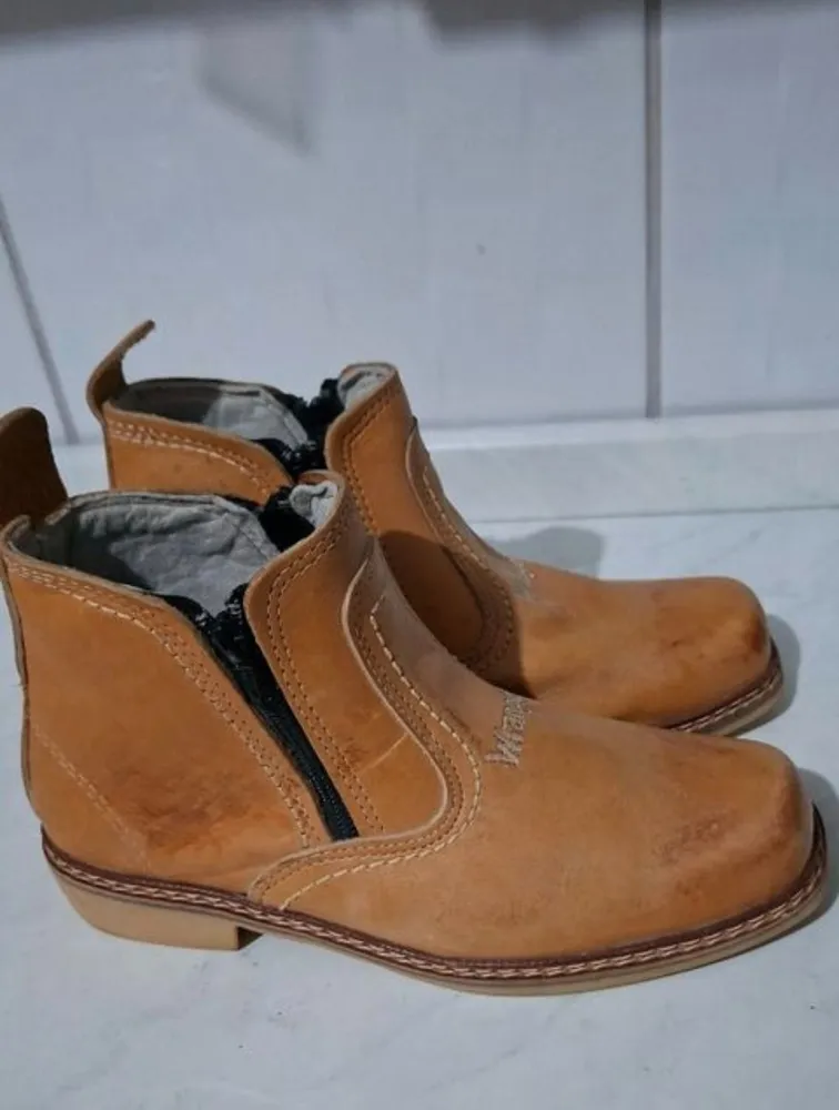 botina wrangler couro legítimo tam 37 38 nova impecável