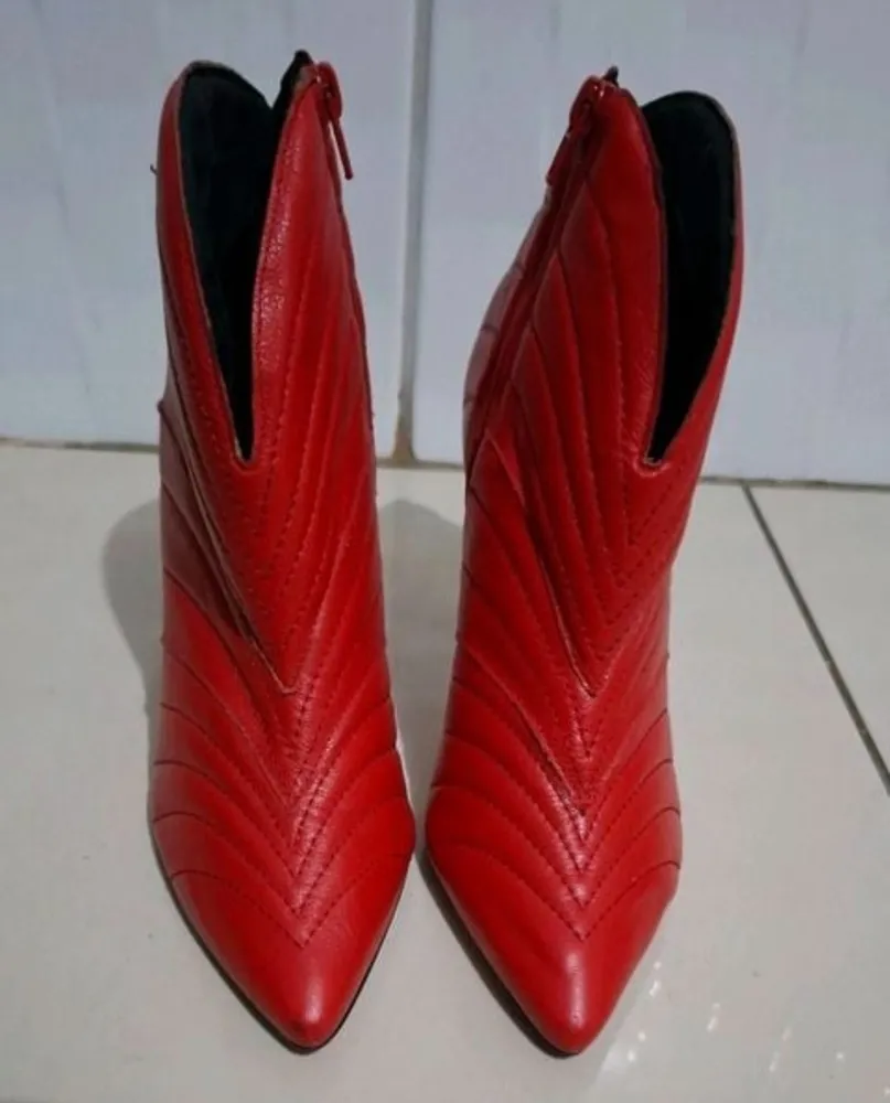 bota luíza amaral vermelha n37 estilo premium  salto 11cm