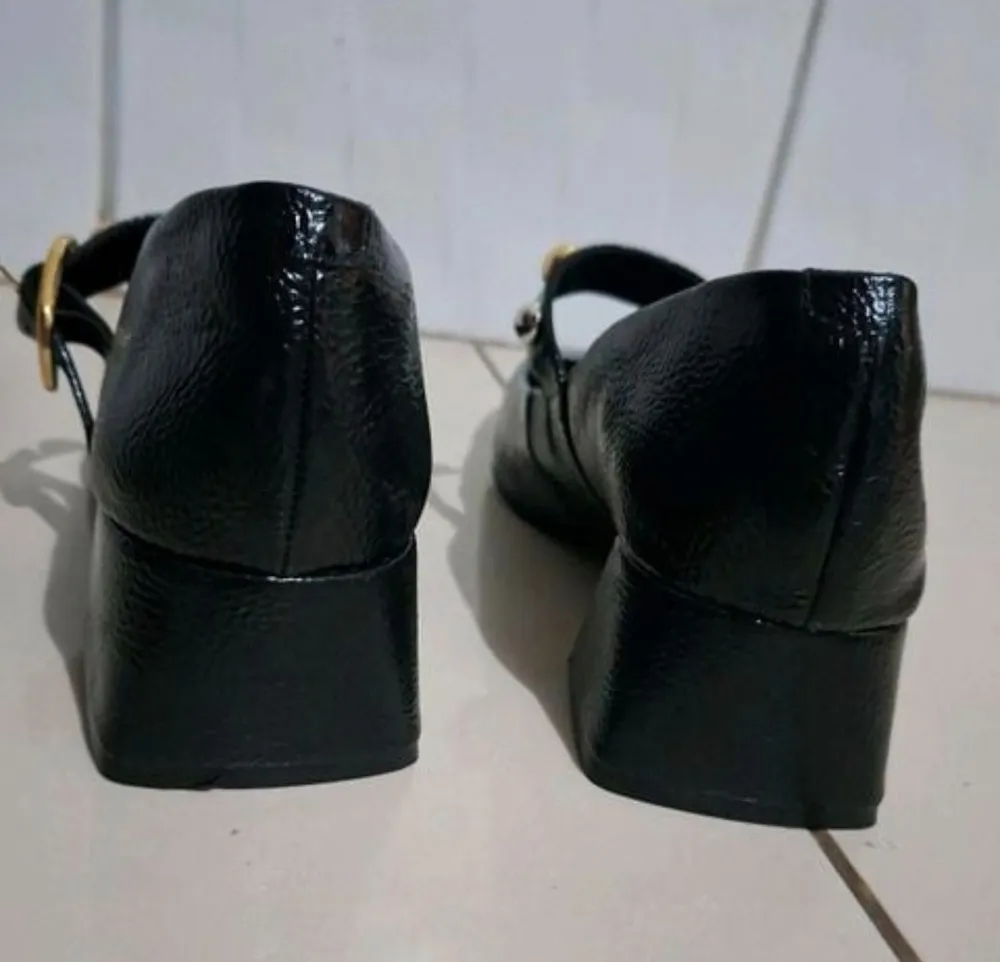 sapato corello preto verniz n38 seminovo scarpin mary jane