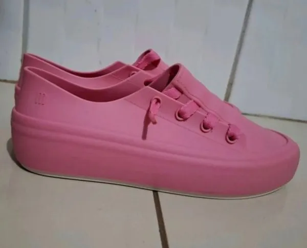 tênis melissa rosa tam 38 ótimo estado  cheirinho de melissa