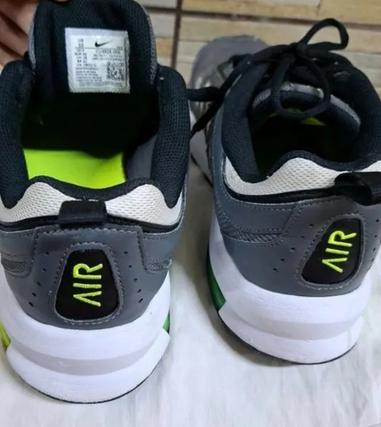 tênis  nike air max  original N42 seminovo conforto premium