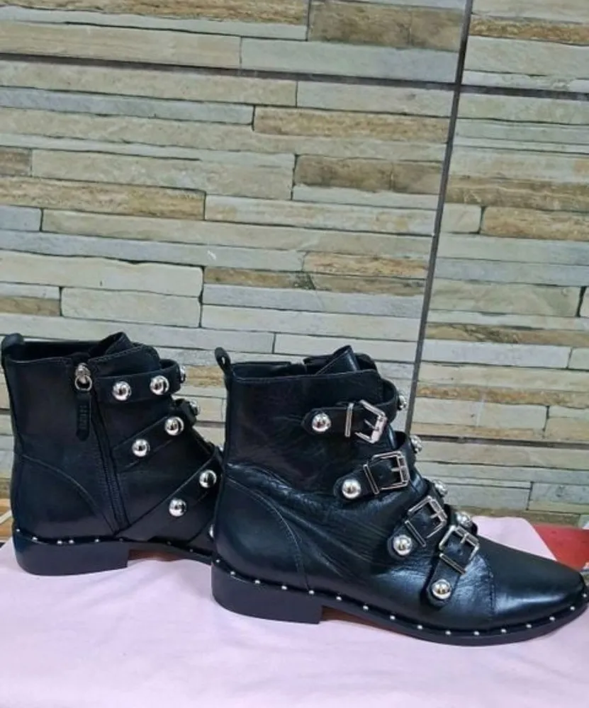 bota schutz couro legítimo tam 39 biker fivelas seminova