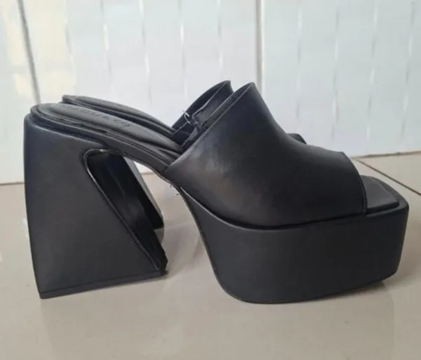 Tamanco  plataforma madu&co preto N39 Salto 13cm elegante