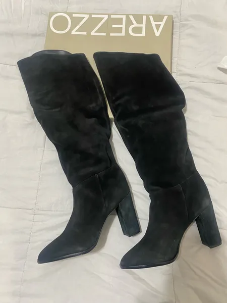 bota camurça arezzo cano e salto alto