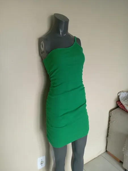 Vestido Tubinho de Ombro Único