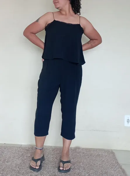 Macacão Zara na Cor Preta