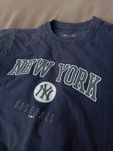 Camiseta New Era