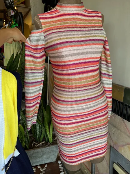 Vestido tubinho lov.it