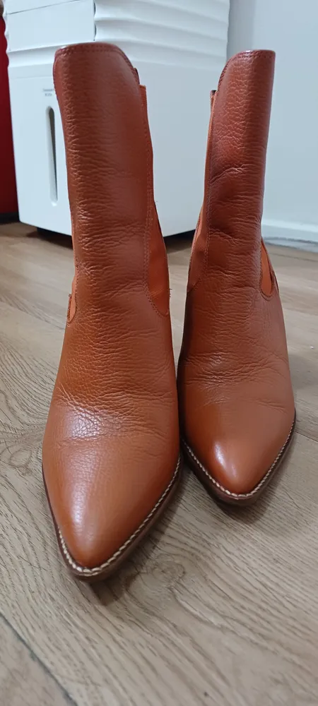 Bota western