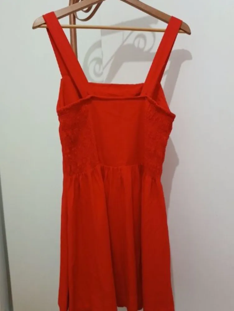 vestido farm vermelho vibrante