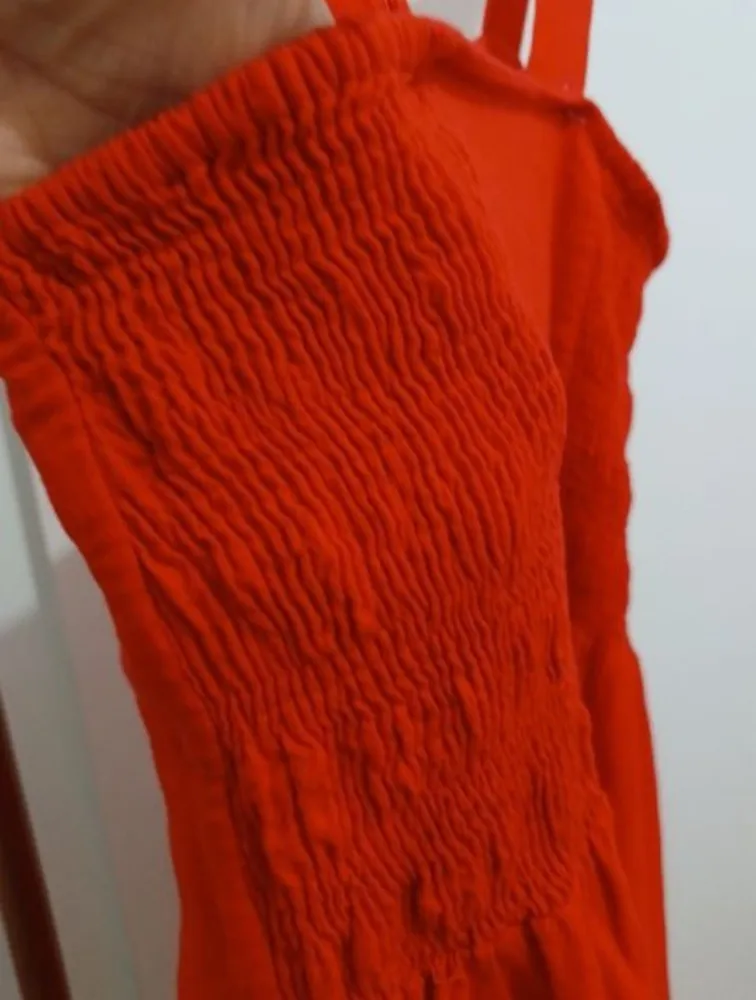 vestido farm vermelho vibrante