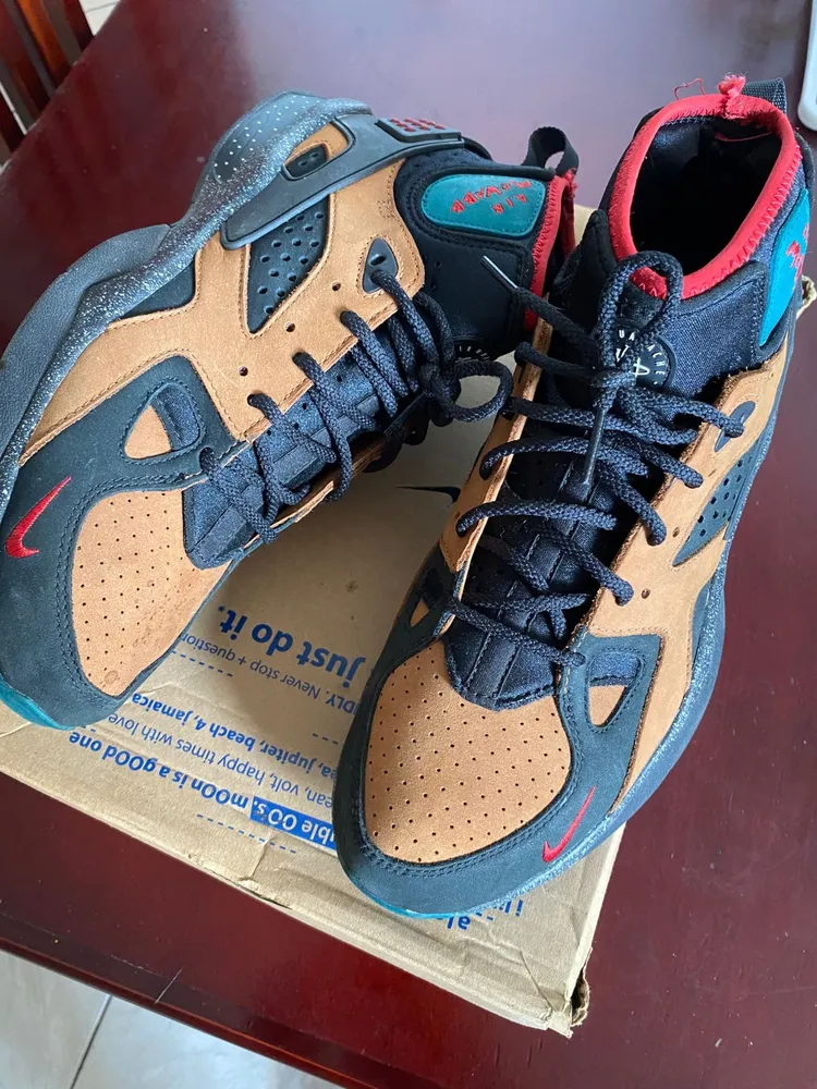 nike air mowabb x olivia kim