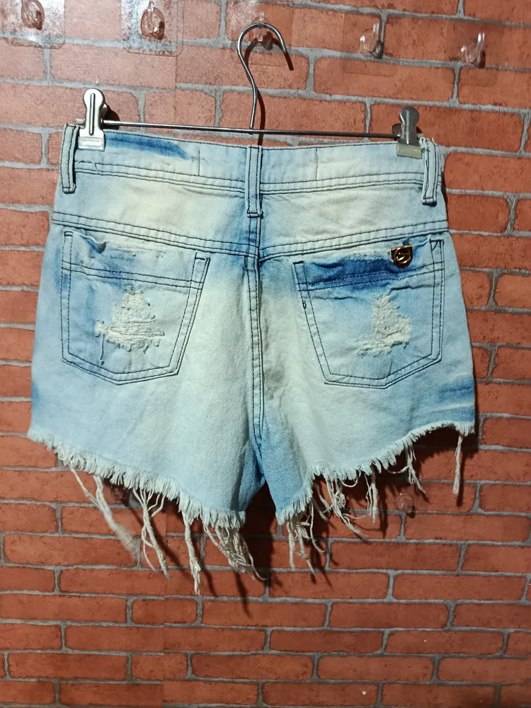 Shorts Jeans bordado Novo