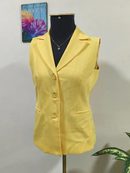 Colete amarelo