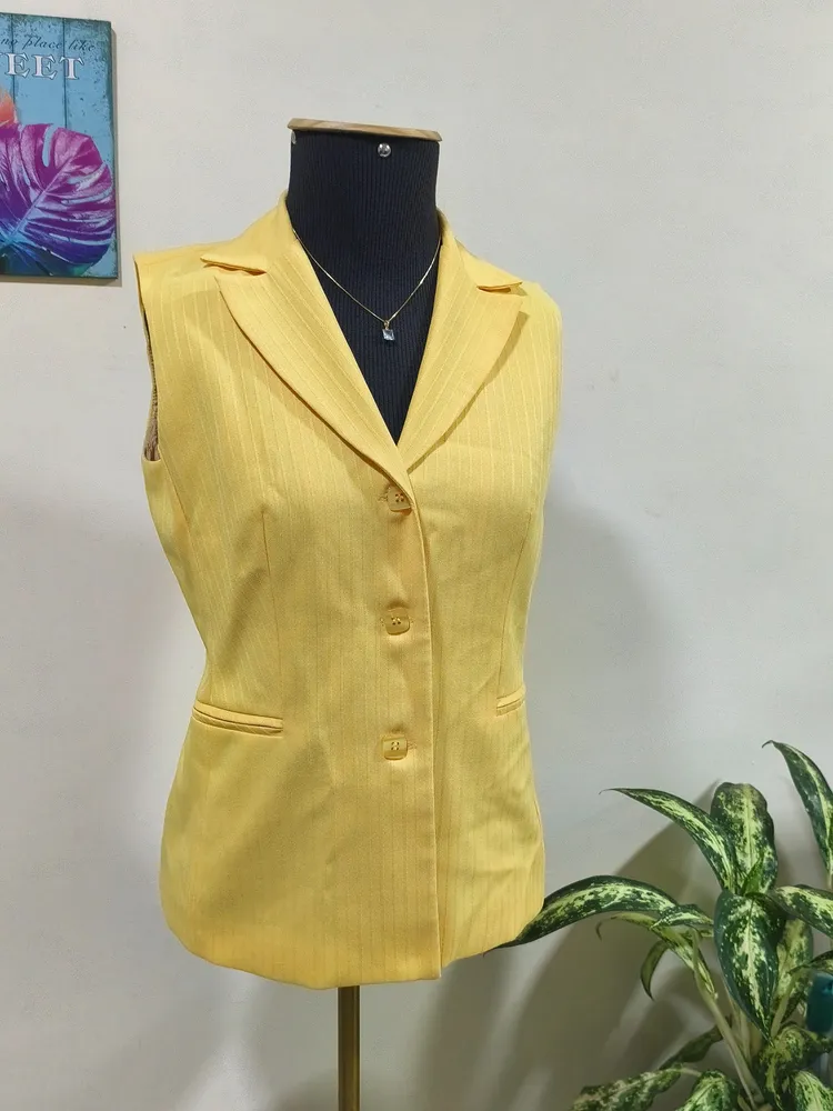 Colete amarelo