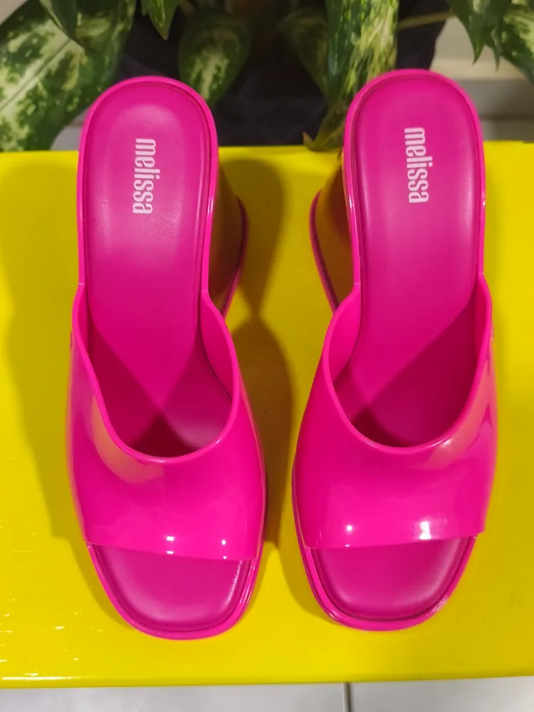 Melissa pink