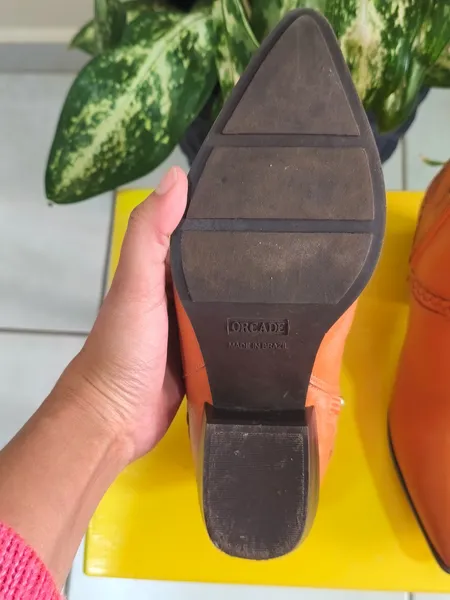 Bota cano curto de couro Orcade