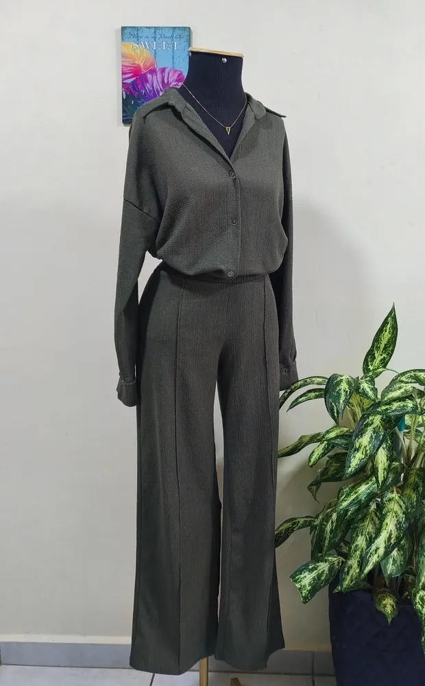 Conjunto verde militar (Fabricado na Turquia)