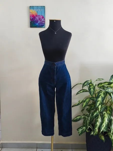 Calça jeans pantacourt (CGC)