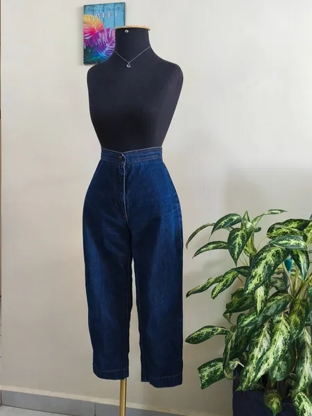Calça jeans pantacourt (CGC)