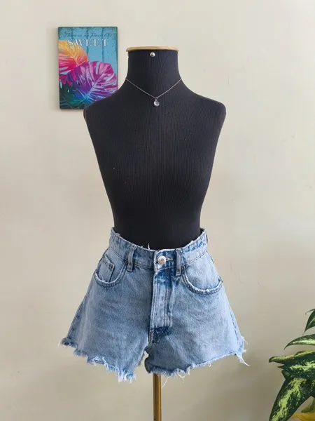Shorts jeans (Zara)